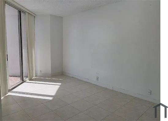 2 bed, 1037 sqft, $2,900 — Photo 3