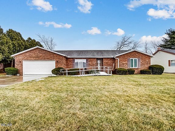 3rd image of 1611 Lancewood Pl