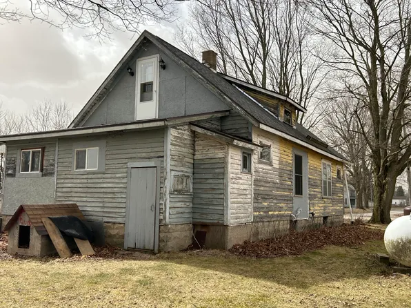 4748 Grove St, Coral, MI 49322