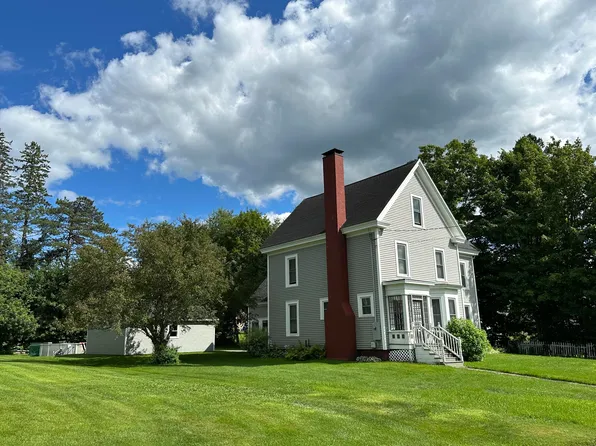 7 Charles Street, Houlton, ME 04730