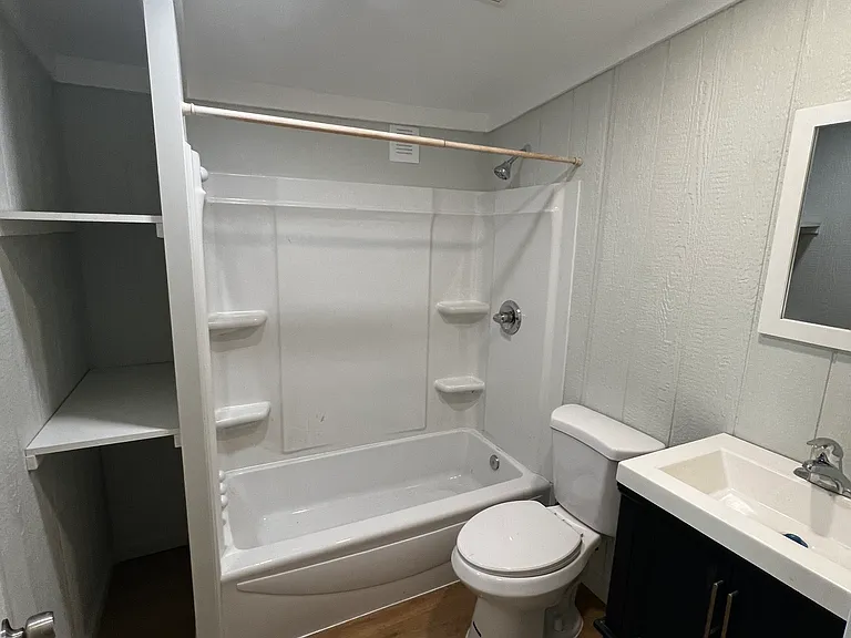 314 Dogwood Dr #B — Photo 9