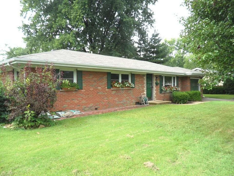 1st image of 214 Bel Air Dr