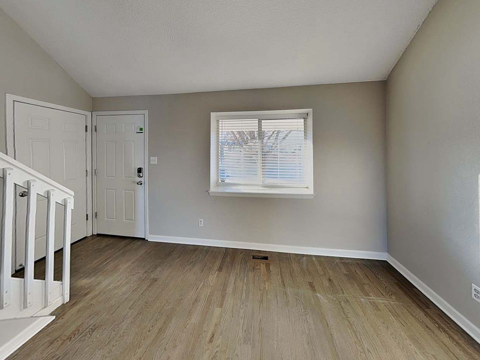 1st image of 4627 W Vista Ave