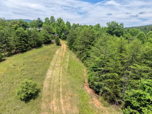13 Porter Pl, Blairsville, GA 30512