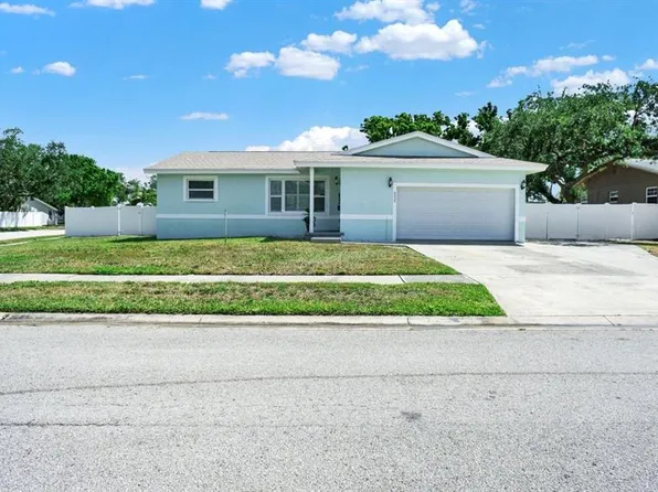 6035 19th St NE, Saint Petersburg, FL 33703