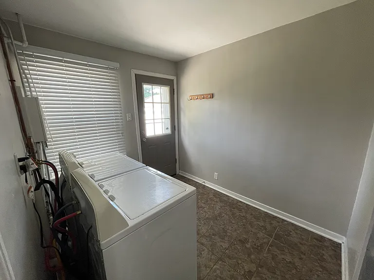 2639 Duluth St — Photo 8