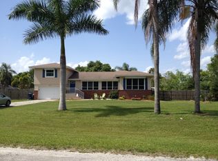 16831 Jacaranda Dr, Fort Myers, FL 33908