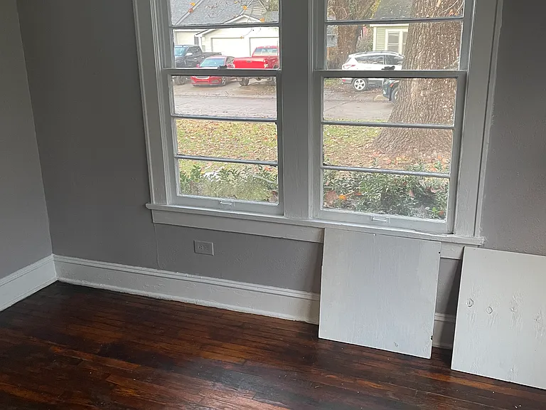 2414 Barbara St — Photo 10