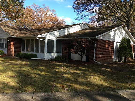 2nd image of 177B Sterling Ct