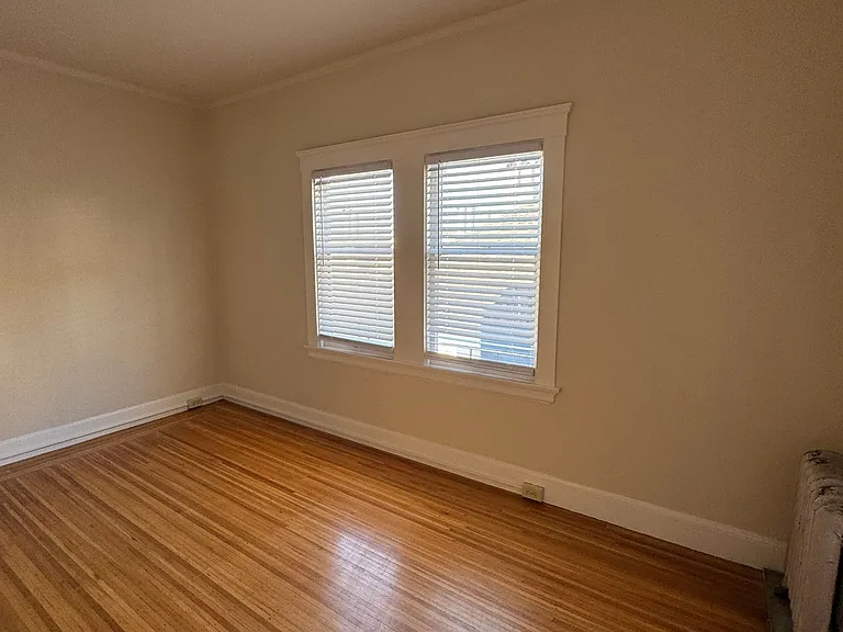 250 Irving St #9 — Photo 11