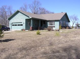 1724 White Trillium Trl, Washington Island, WI 54246