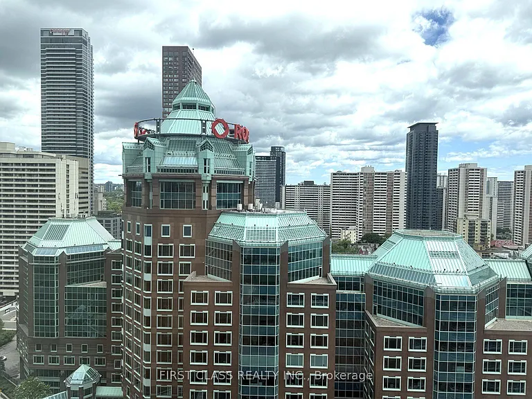 101 Charles St E #2010 — Photo 27