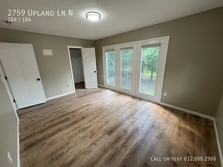 2759 Upland Ln N — Photo 5