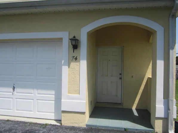 6400 46th Ave N APT 74, Kenneth City, FL 33709