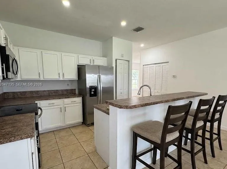 2356 NE 3rd Ct — Photo 12