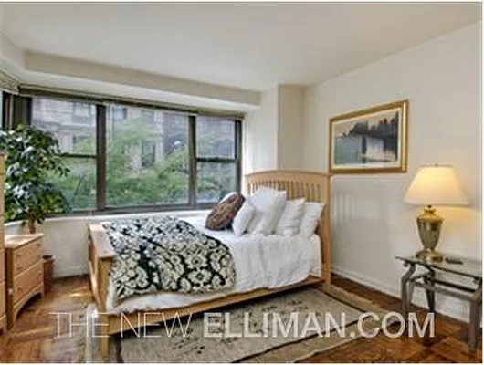 Rented by Douglas Elliman | media 26