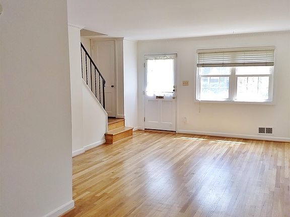 2nd image of 42 E Rosemont Ave