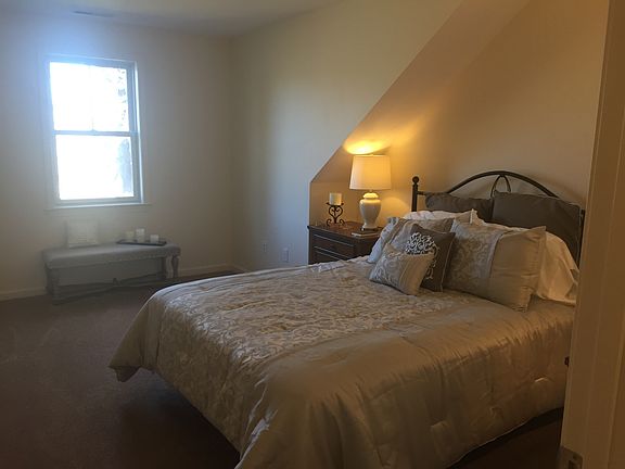 1st bedroom