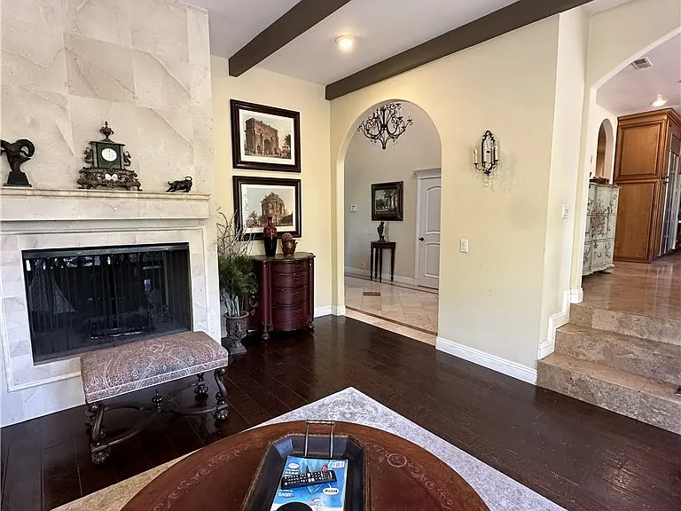 25941 Nellie Gail Rd — Photo 11