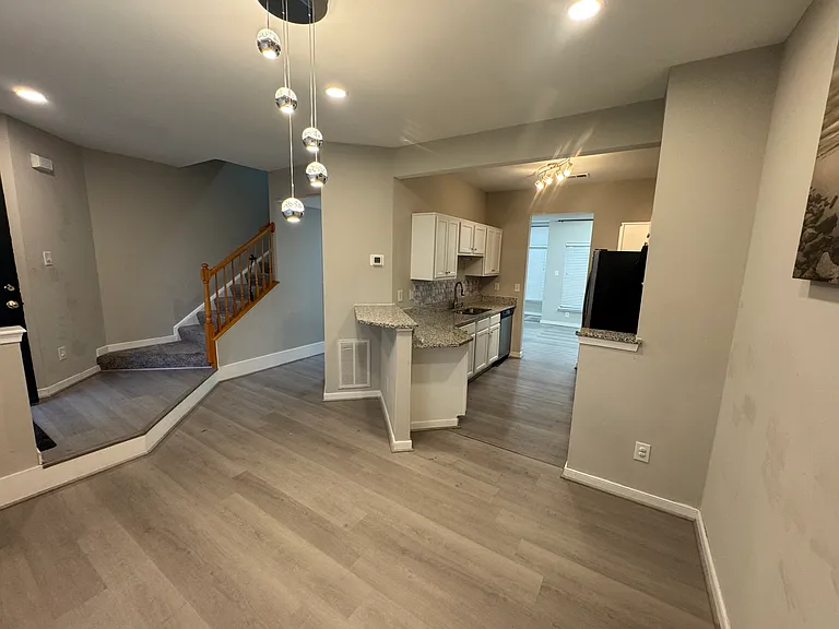 5506 Springwater Ln — Photo 4