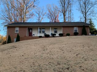 524 Hemlock Dr, Boiling Springs, SC 29316