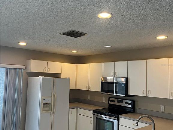 4th image of 2423 Ruddenstone Way