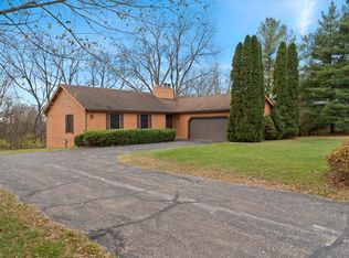 2407 Elk Dr, Spring Grove, IL 60081