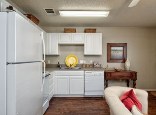 2104 Lasalle Ave #2B-2BA-800SQFT, Lubbock, TX 79407