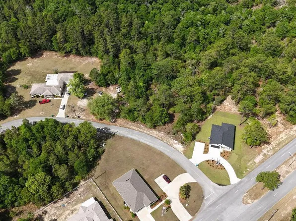 23 Merger Dr, Chipley, FL 32428