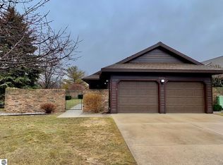 2204 Hammond Place Ctr, Traverse City, MI 49686