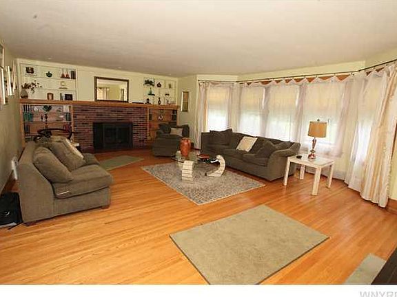 4th image of 47 E Depew Ave