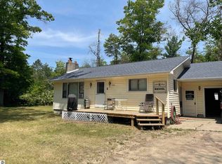 8242 Chain Lake Rd, South Branch, MI 48761