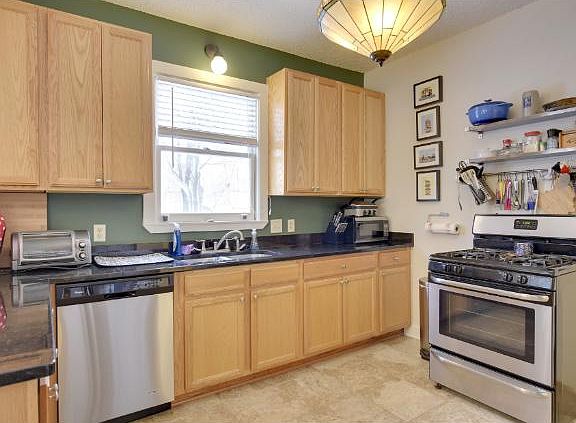 3rd image of 4101 38th Ave S