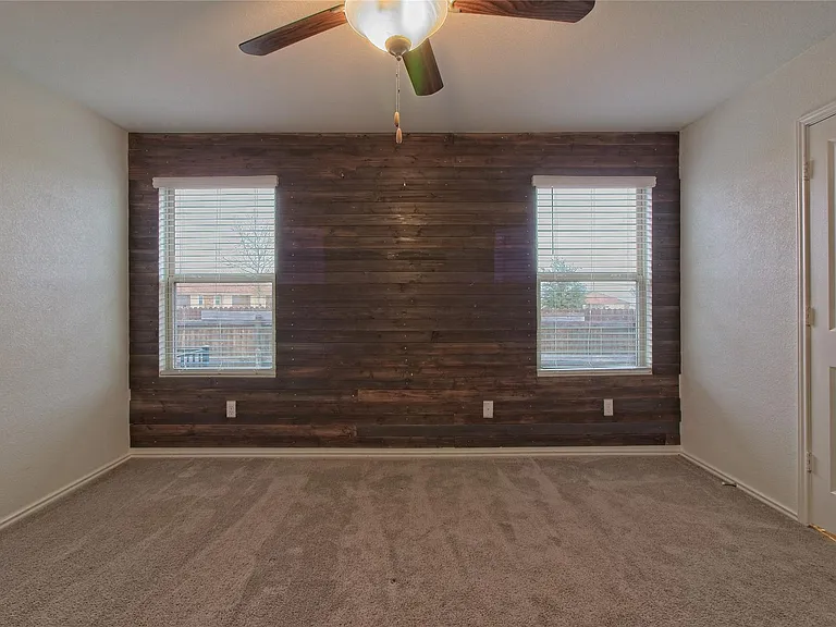 108 Circle Way — Photo 19