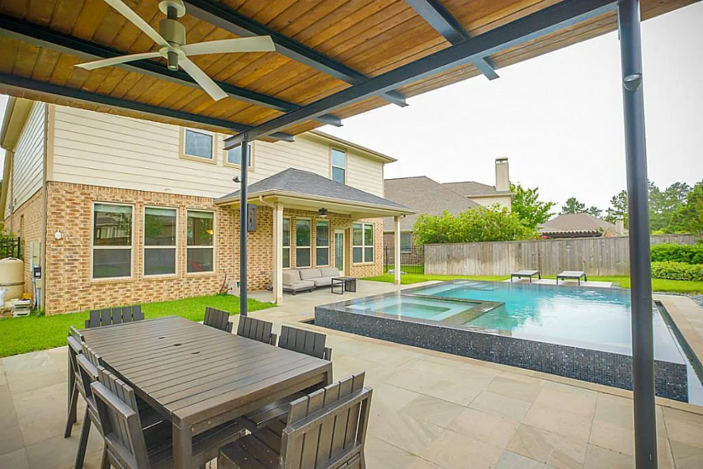 4 bed, 3.5 bath, 2781 sqft, $4,950 — Photo 1