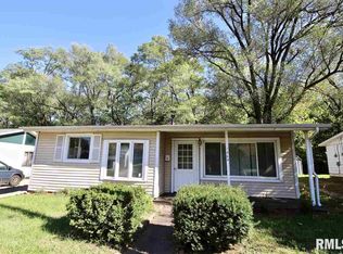 1404 Fenley Ave, Pekin, IL