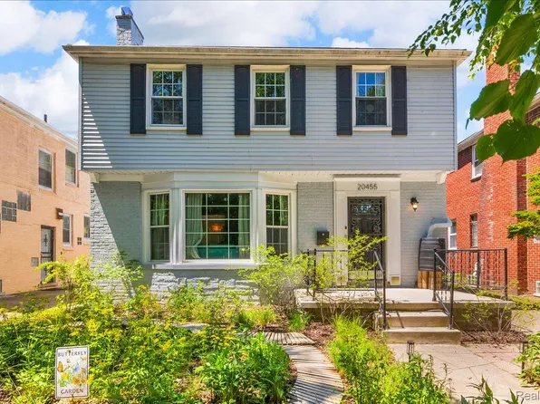 20455 Picadilly Rd, Detroit, MI 48221