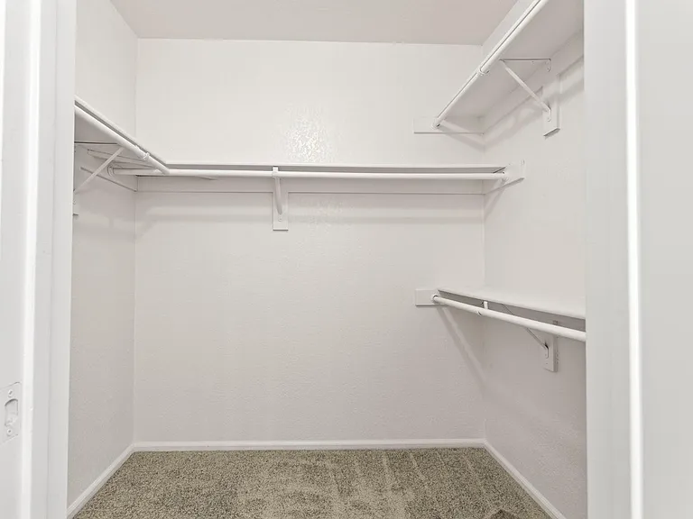 7309 W Canterbury Dr — Photo 16