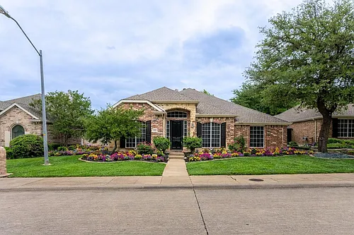 672 Channel Ridge Dr Photo 1