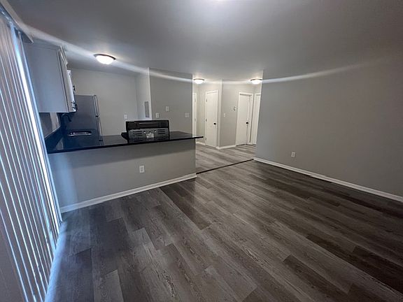 4th image of 5266 Mulberry Ave Unit A8