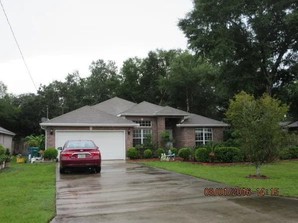 90 10th Ave, Shalimar, FL 32579