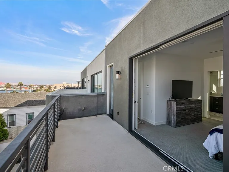 277 Dockside Ln — Photo 1
