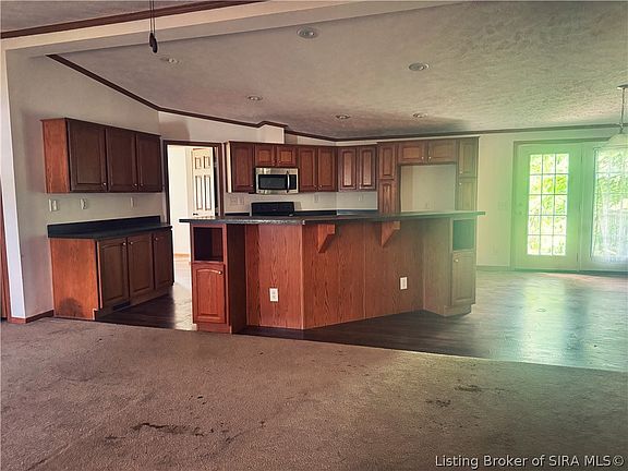 5th image of 114 N Main Street