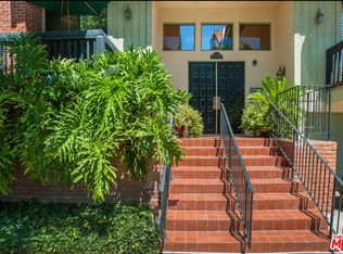 540 W Knoll Dr, West Hollywood, CA 90048