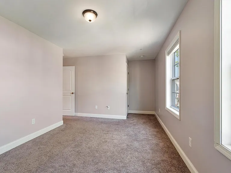 7 Butler Ave #5 — Photo 14