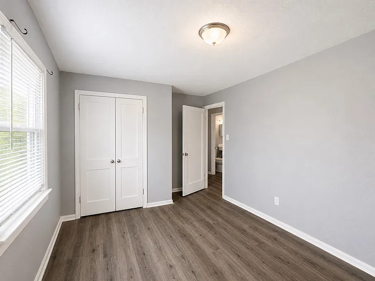 1112 Rivington St #2 — Photo 4