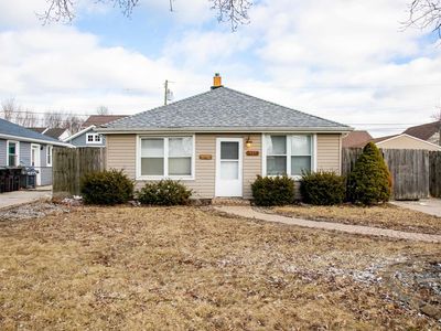 5323 Lathrop St, Trenton, MI, 48183