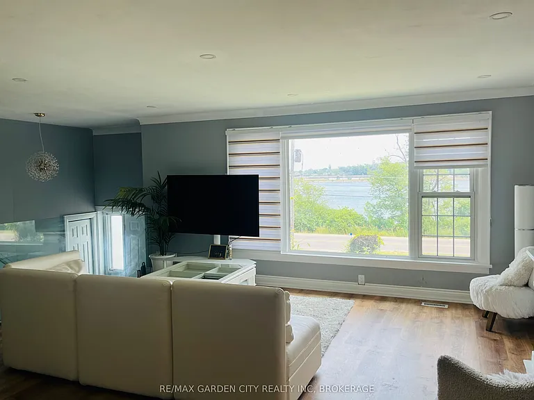 431 Niagara Blvd — Photo 10