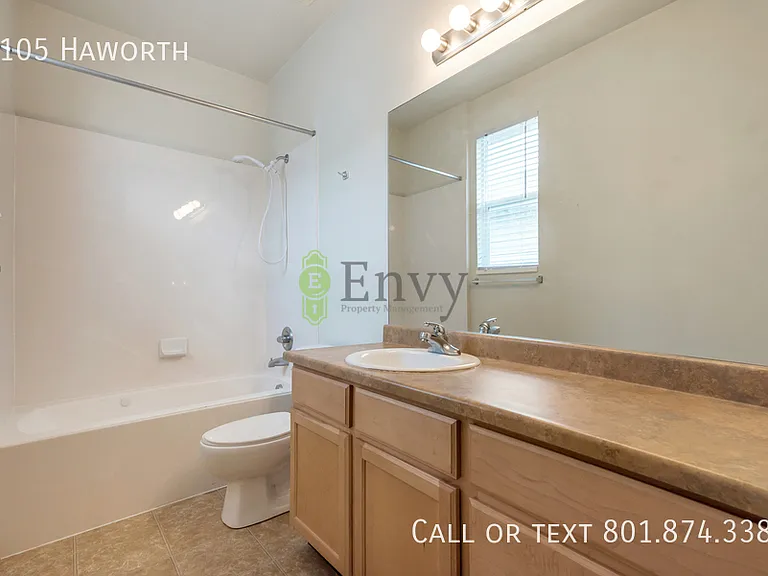 1105 W Haworth Dr — Photo 12