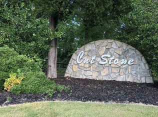 17 Cut Stone Rd, Tuscumbia, AL 35674